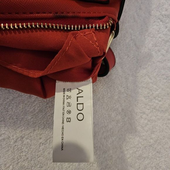 Aldo Red Purse Handbag with adjustable strap  10" x 11" - Picture 10 of 11